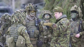 Finnland stockt sein Militär um 50.000 Soldaten auf