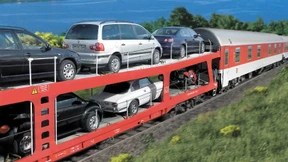 Kaufen Sie ein Auto, dann können Sie Bahn fahren