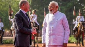 Scholz fordert Indien auf den russischen Angriffskrieg zu benennen
