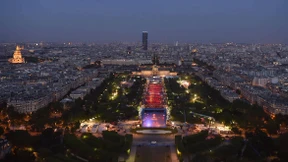83.000 feiern auf der Fanmeile in Paris