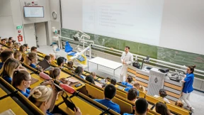 Tausend Euro zum Start ins Studium