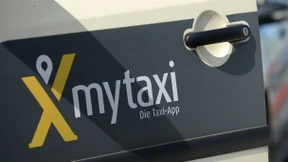 Daimler fusioniert „My Taxi“ mit britischer Konkurrentin