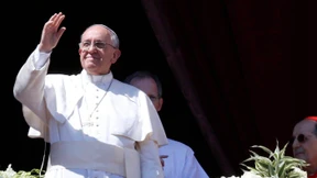 Papst erteilt Segen „Urbi et Orbi“