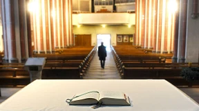 Auch wer nicht zahlt, bleibt drin