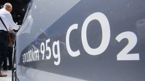 Erste deutsche Fahrerin verklagt Volkswagen