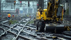 Zug fährt ohne Halt in Richtung Depot