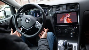 Regierung macht Weg frei für autonomes Fahren