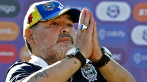 Maradona schmeißt nach nur acht Spielen hin