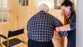 Wer für die Pflege zahlen muss