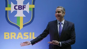 Präsident wegen Belästigungsvorwürfen gesperrt