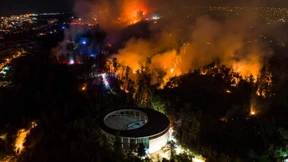 Großbrand greift auf chilenischen Urlaubsort über