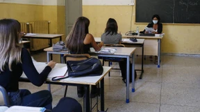 Es fehlen Tische, Räume und Lehrer