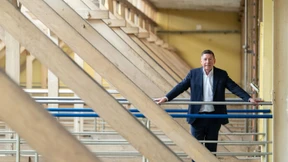 Bilfinger-Boss im Bootcamp: Warum wir alle im Schlamm robben sollten!