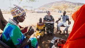 Mit Bienen und Bäumen in eine bessere Zukunft