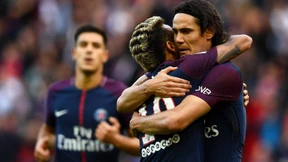 Show in Paris – Aufregung um Geistertor