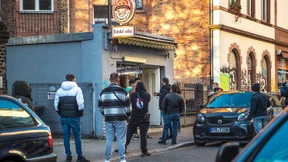 Zum Abstrich an die Trinkhalle