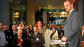 Der Mann mit dem Bierdeckel ist wieder da