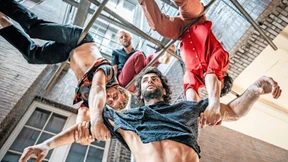 Ein Roman tanzt durch die Stadt