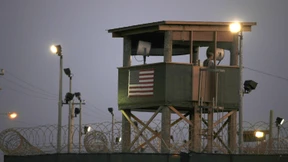 Weggezerrt und weggesperrt . . .