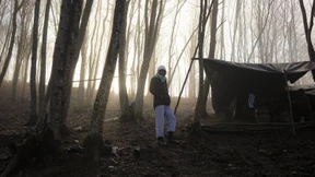 Eine afghanische Bande jagt Migranten