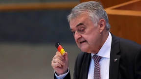 „Wir werden das aufarbeiten, radikal und bis ins kleinste Detail“