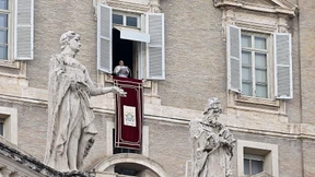 Zölibatärer Mummenschanz