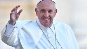 Papst Franziskus erhält  im Vatikan den Karlspreis