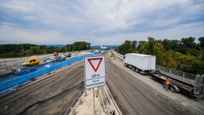 Problemteil der Schiersteiner Brücke wird abgerissen