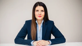 Umzingelt von Formularen