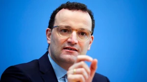 Spahn kündigt Überarbeitung von Impfverordnung an