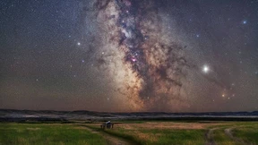 Das Schwarze Loch regt sich