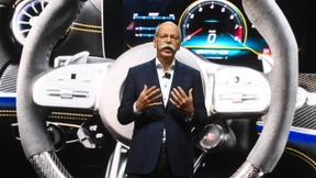 In die Zukunft mit Schnauzer und Sneakers