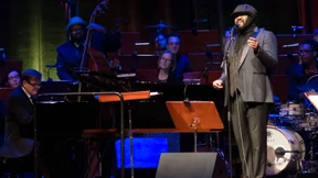 Ein sanfter Riese an der Jazzbar