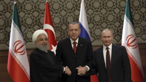 Glückwünsche und Forderungen nach einem Kurswechsel