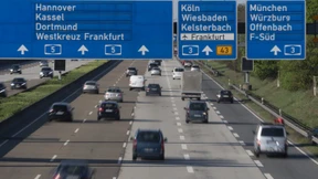 Kritiker halten zehn Spuren auf A5 für nicht machbar