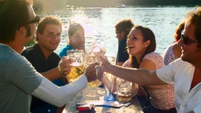 Das Bierglas ist noch immer halb voll