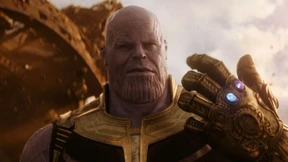 Thanos teilt aus