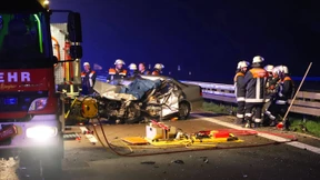 Geisterfahrerin stirbt bei Zusammenstoß auf der A7