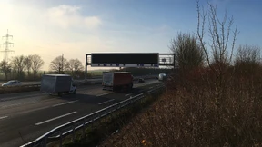LED-Anlage am Bad Homburger Kreuz warnt vor Staus