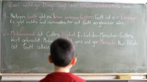 Auf dem Schulweg zum Staatsislam