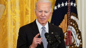 Biden unterzeichnet Gesetz zur Freigabe von Corona-Geheimdokumenten