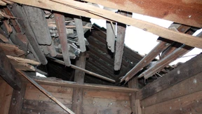 Raumfahrtschrott zerstört zwei Gebäude