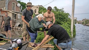 Erst die Flut, dann die Granaten