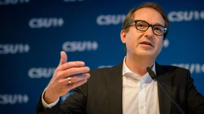 Dobrindt rechnet mit Beobachtung von AfD-Politikern