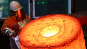 IWF hebt Prognose für Weltwirtschaftswachstum leicht an