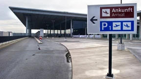 Flughafen-Chef Mehdorn entlässt Chefingenieurin