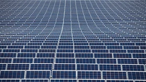 Wiesbaden setzt auf Solarenergie vom Straßenrand