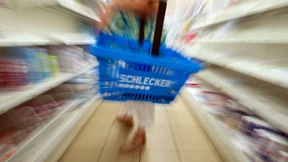 Fonds für Ex-Schlecker-Mitarbeiter zahlt 40.000 Euro aus