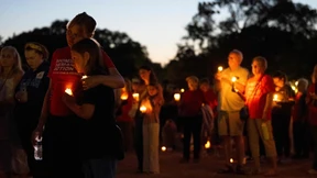 Todesschüsse auf Kinder während Schulgottesdienst