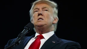 Clinton setzt Trump mit Offenlegung ihrer Steuern zu